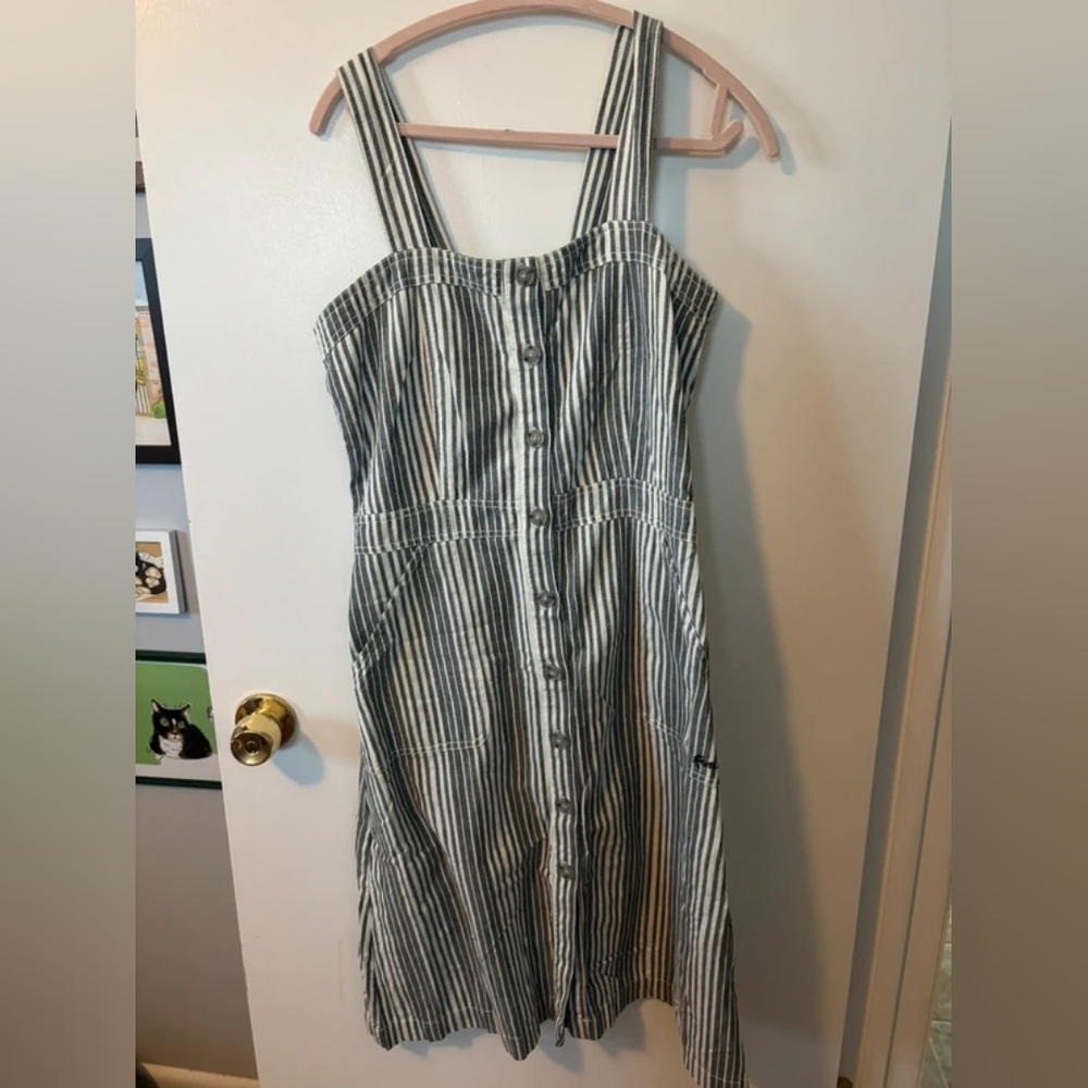 Striped Button-Front Sundress - Black & White